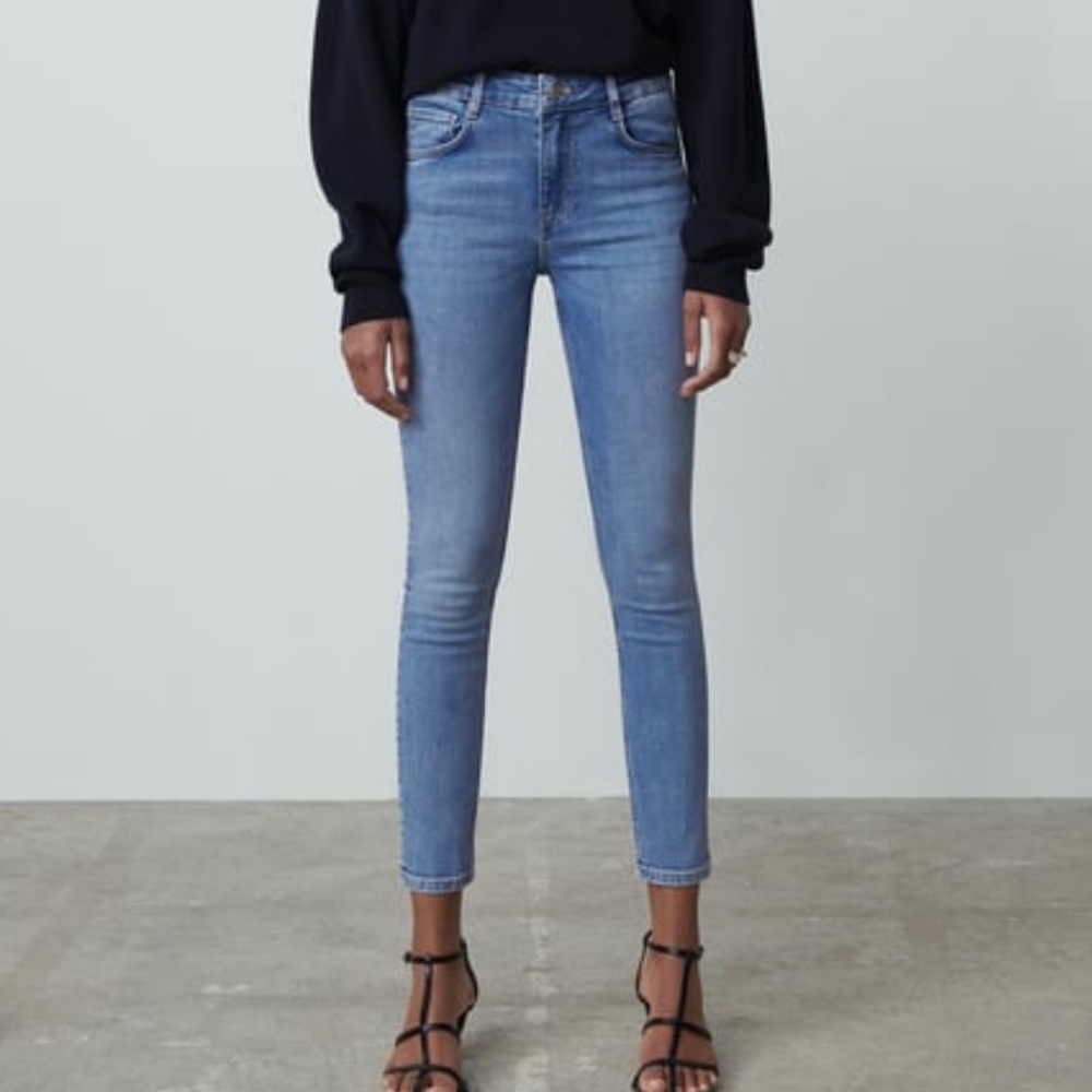 Zara sculpt jeans mid-rise ankle length NWT